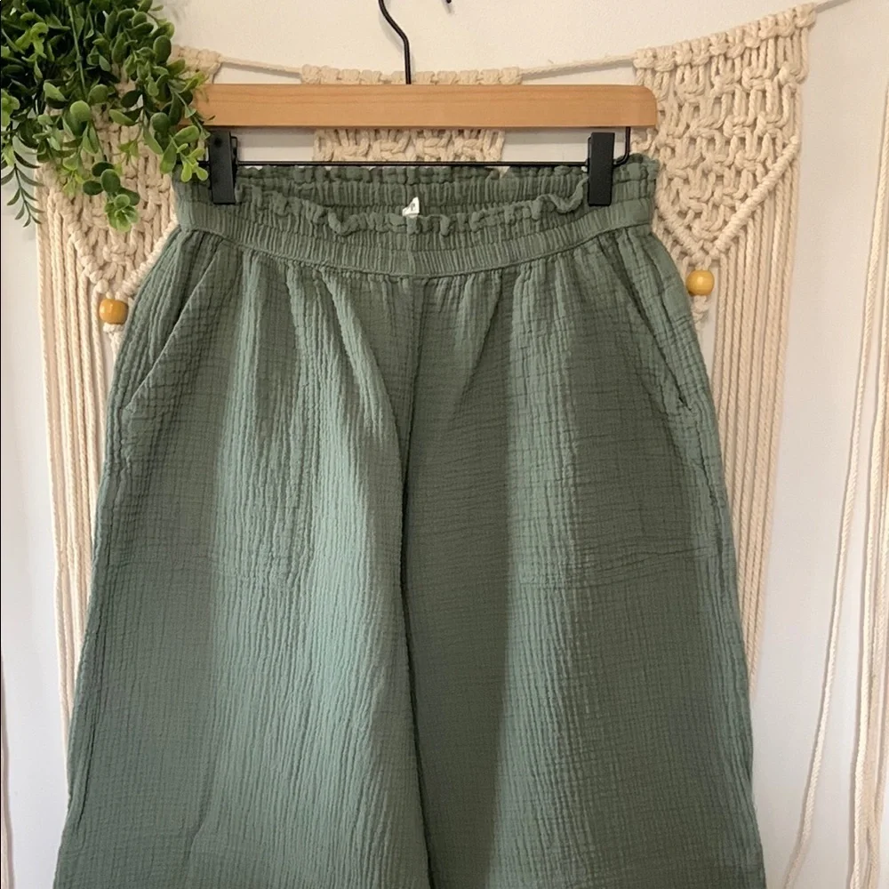 AERIE Pool To Party Wide Leg Gauzy Pants Green Size XL - Picture 2 of 14